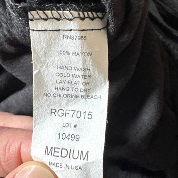 NWT Elan Fringe Beach Black One Piece Off The Shoulder Lightweight Romper Medium - Picture 5 of 5